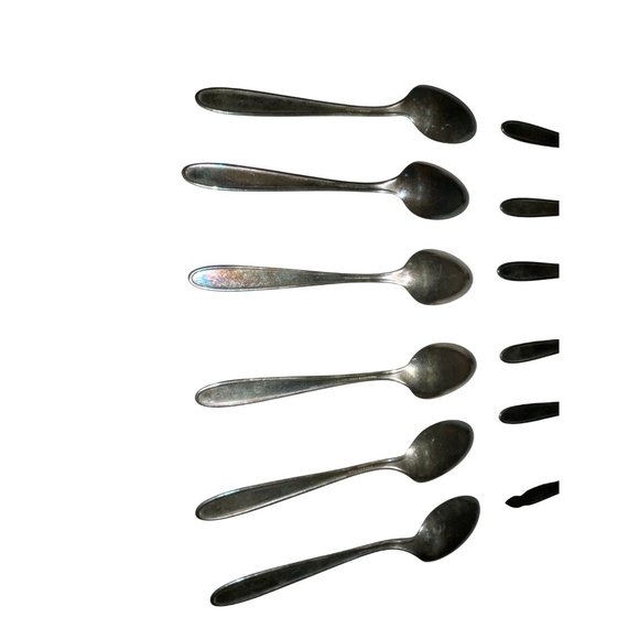 Vintage 1921 Grosvenor Oneida Community Spoons Used Set of 12 - Picture 15 of 16